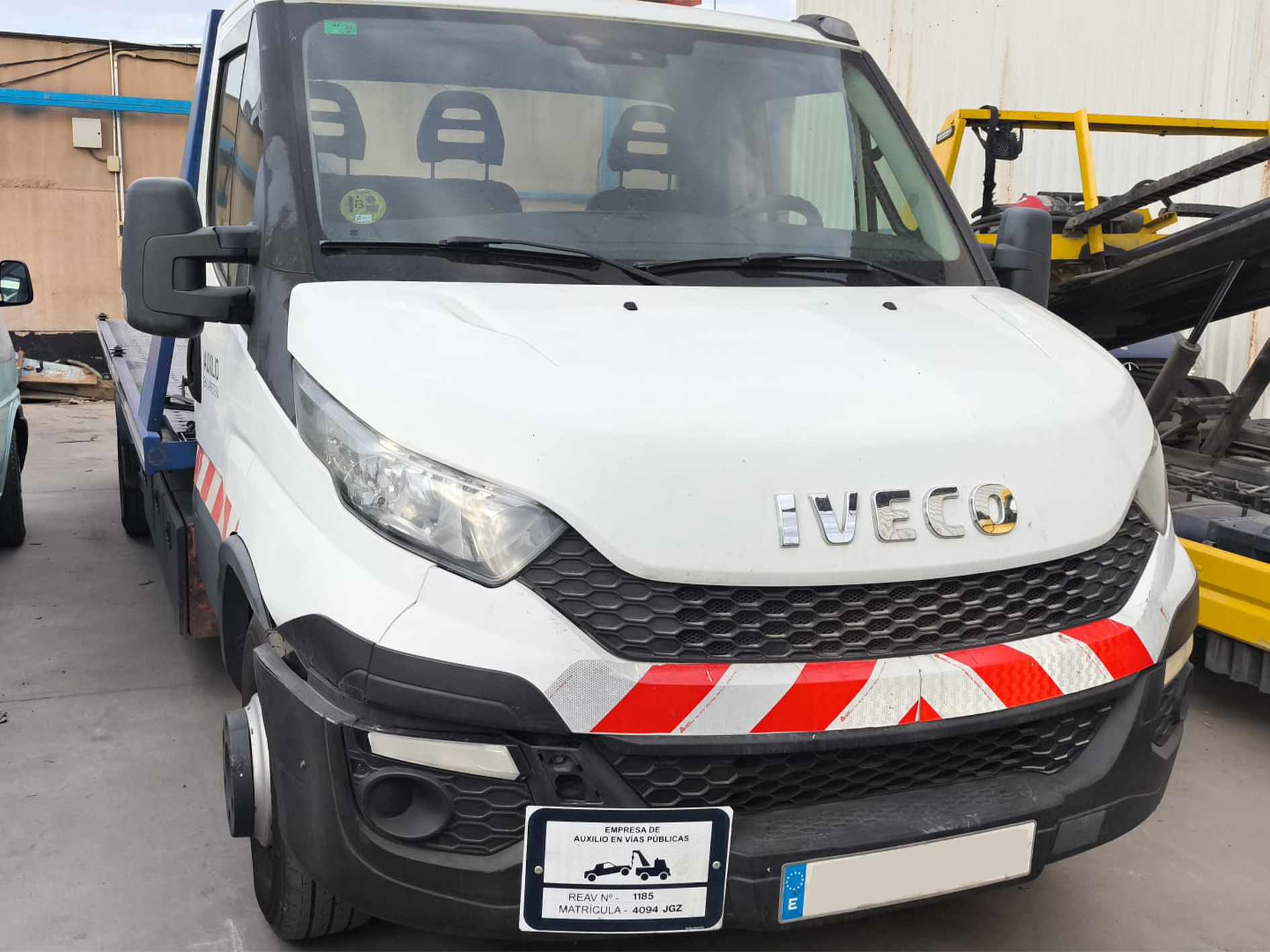 Grúa IVECO DAILY